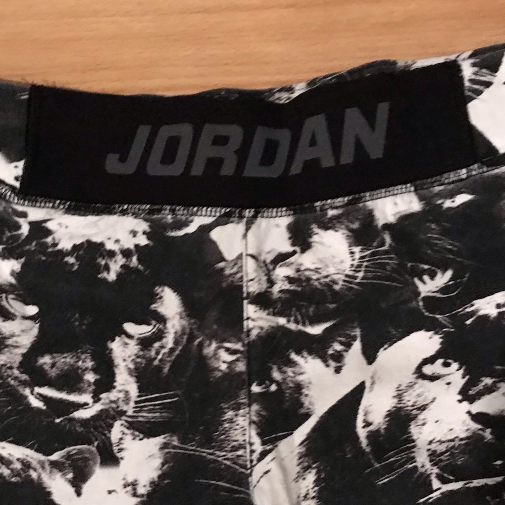 a d o r a b l e JORDAN girls leggings - Picture 2 of 5